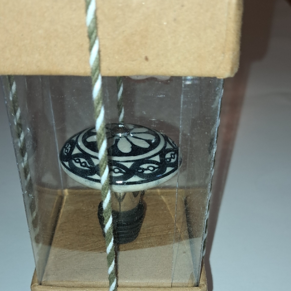 Home Essentials Decorative Wine Stopper - Black and White - Picture 2 of 6